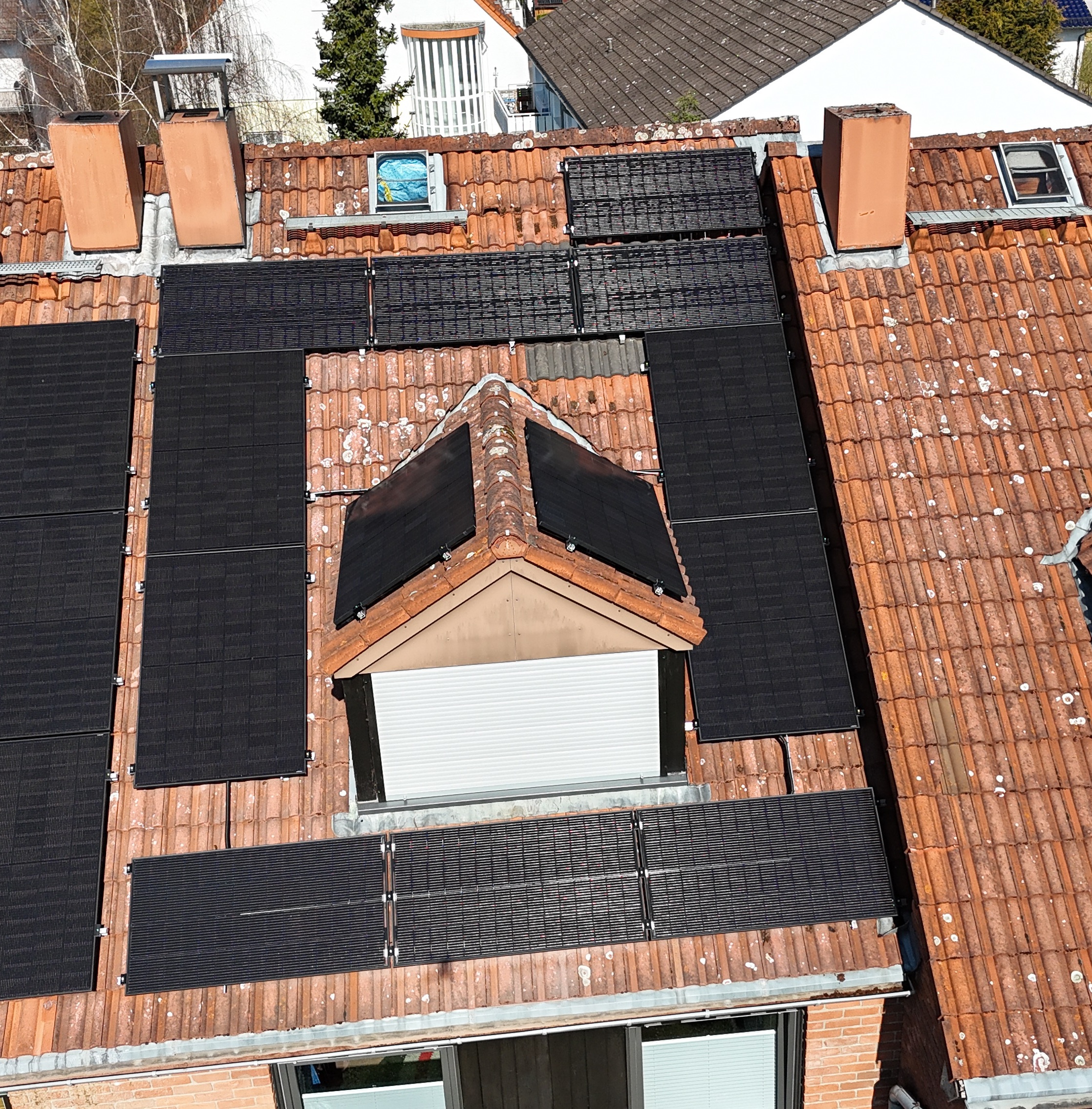 Mach-Solar-Referenzen-Ansicht-Dach-4 11